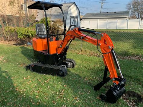 dewalt high top mini excavator|Hightop HT10 1 Ton Mini Excavator Review by Homeowner.